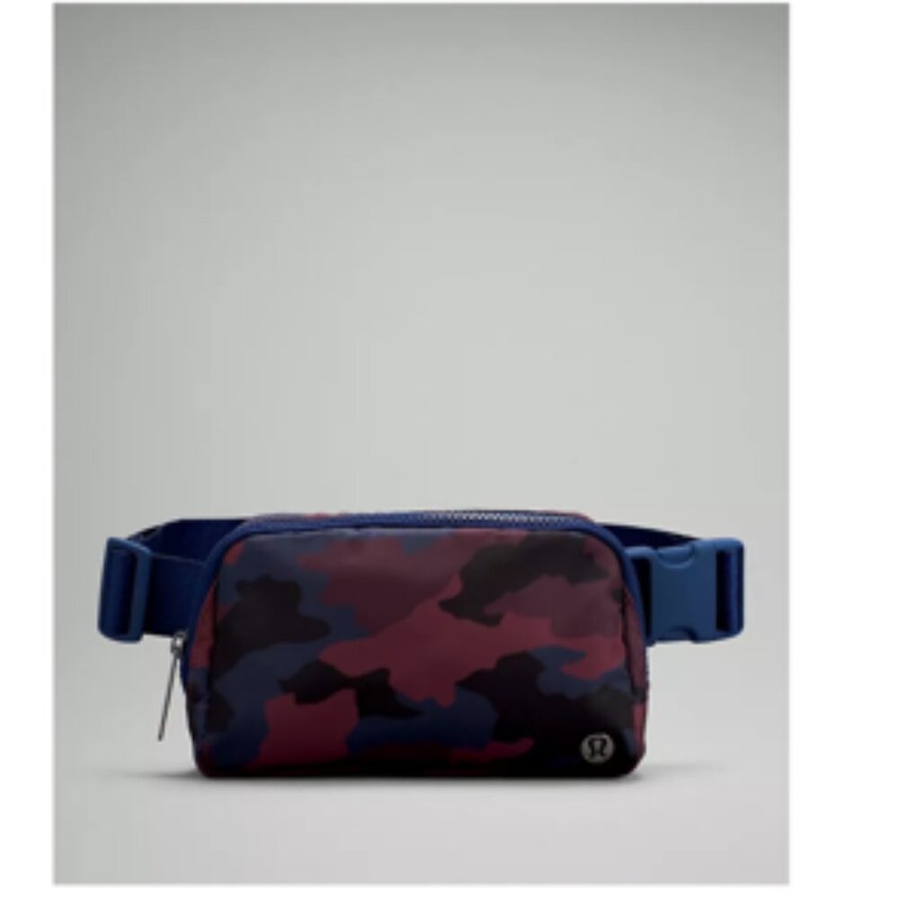 Lululemon belt bag